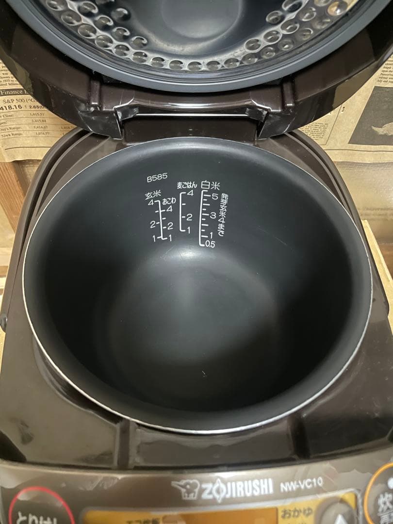 【値下げ中】象印 5.5合炊き 圧力IH炊飯器 2021年式