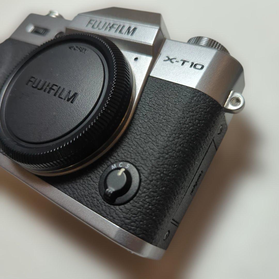 富士フイルム　Fujifilm X-T10 ミラーレスカメラ ボディ
