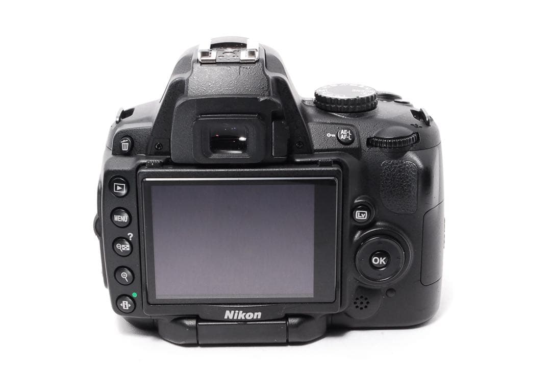 ショット数少なめ◆Nikon D5000◆一眼レフカメラ◆手ぶれ補正＆望遠レンズ
