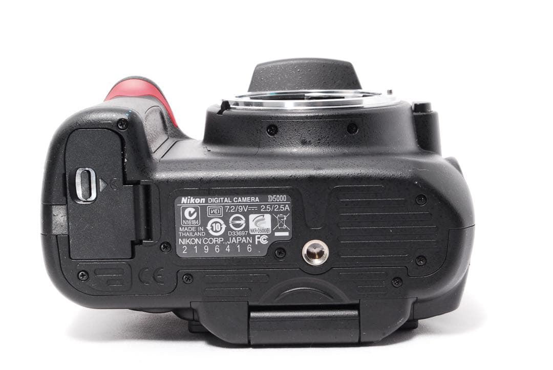 ショット数少なめ◆Nikon D5000◆一眼レフカメラ◆手ぶれ補正＆望遠レンズ