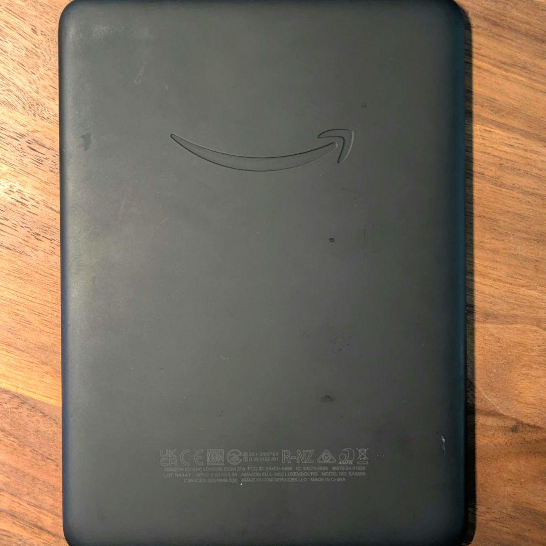 Kindle Paperwhite (16GB) カバー付　第11世代