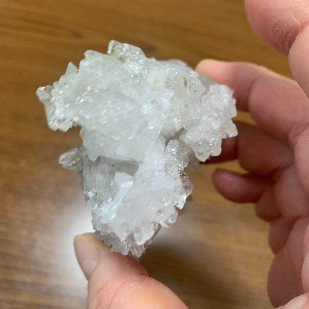 天然石トマスゴンサガ産水晶クラスター