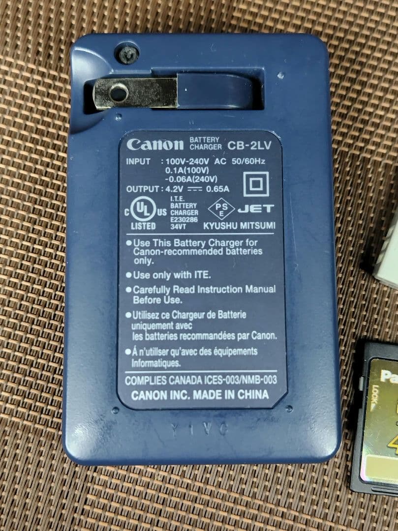 Canon IXY 600F コンパクトデジタルカメラ黒