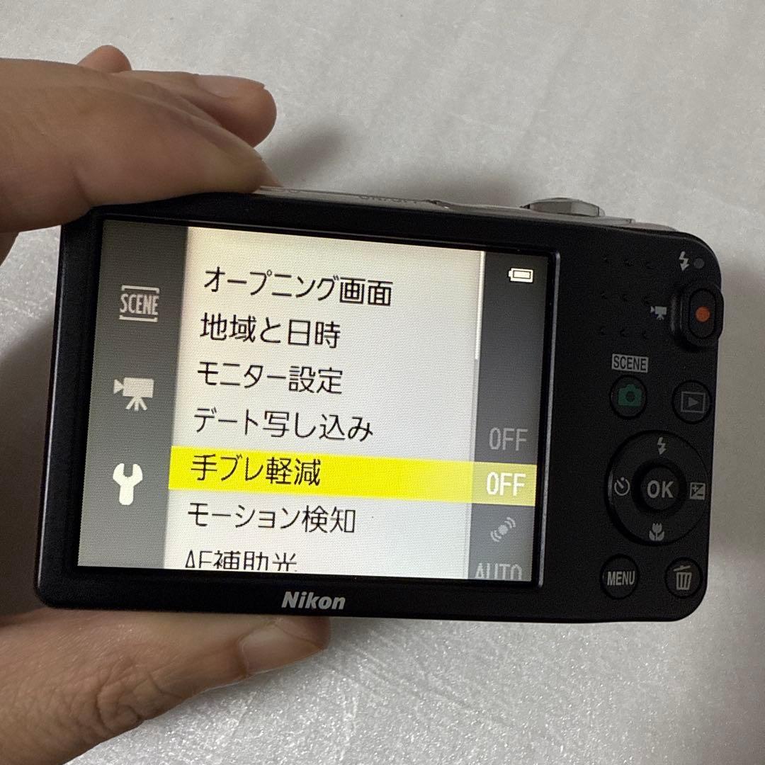 ❗️激安価格❗️デジカメ　本体　Nikon Coolpix L30