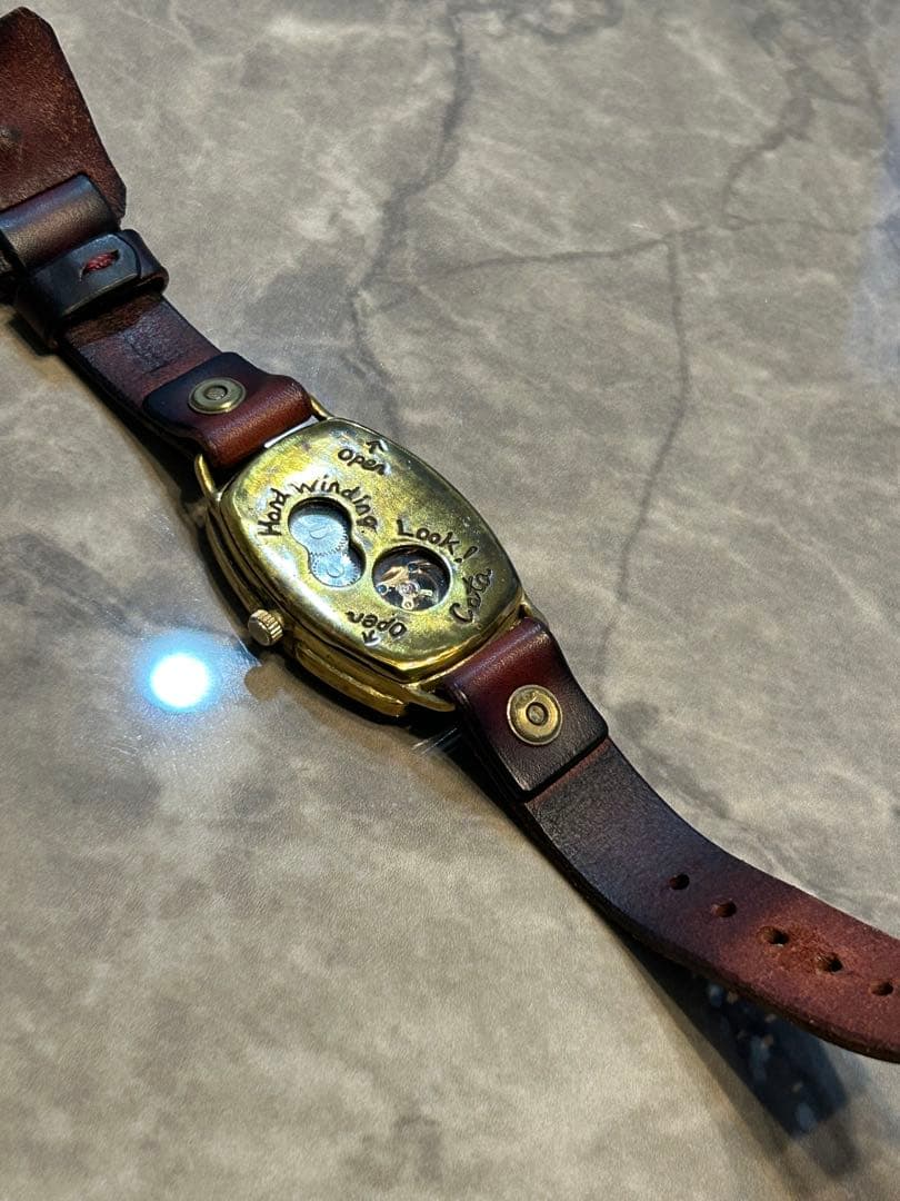 cota ハンドメイド　手動巻き腕時計