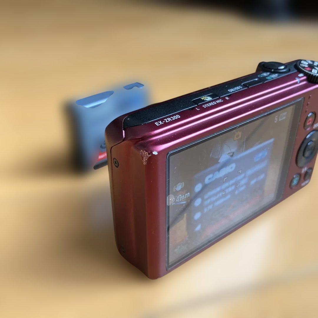 CASIO EXILIM EX-ZR30 コンパクトデジタルカメラ レッド