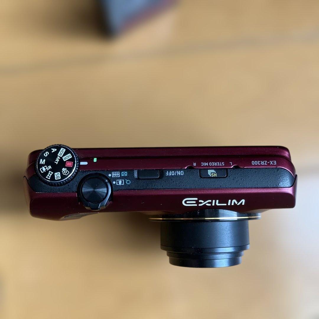 CASIO EXILIM EX-ZR30 コンパクトデジタルカメラ レッド