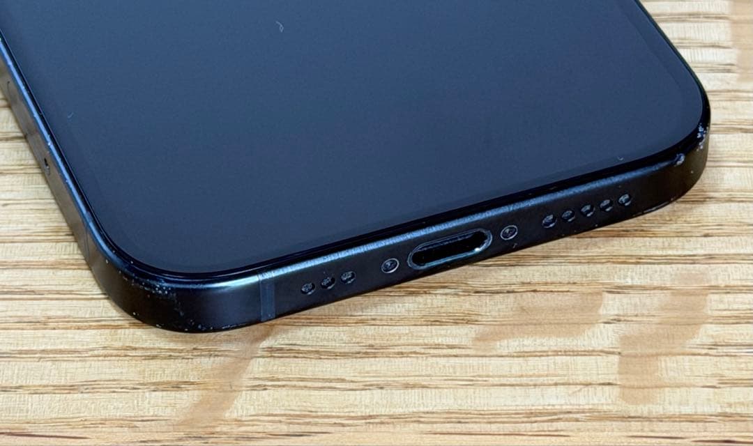 iPhone15 256GB ブラック SIMフリー バッテリー86% 中古