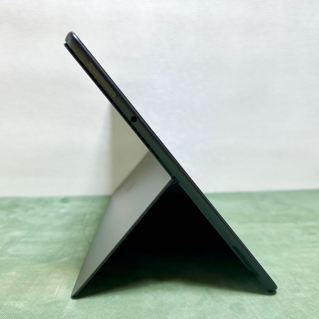 Microsoft Surface Pro 8 本体