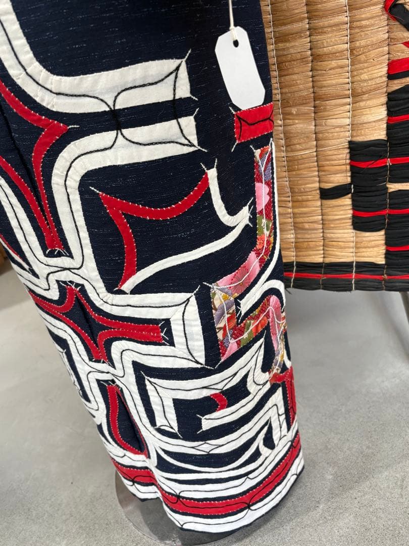 アイヌ　ルウンペ　着物　白老　色裂置紋木綿衣　現代作家