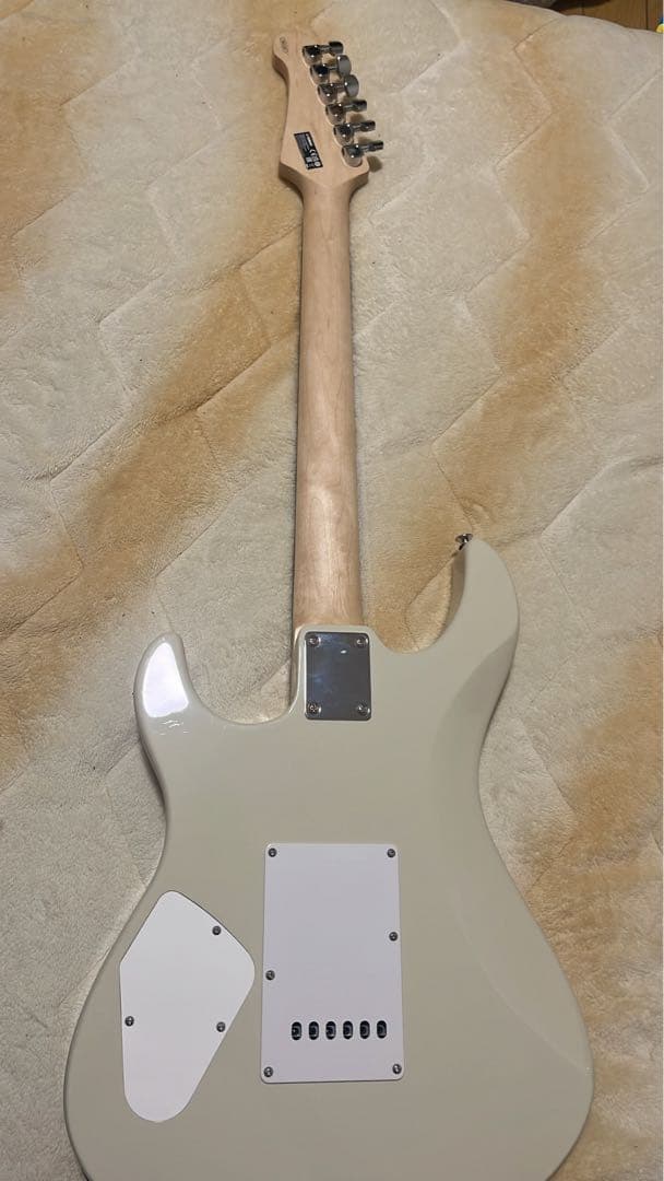 YAMAHA パシフィカ112エレキギター　カバーケース、ストラップ、説明書付き