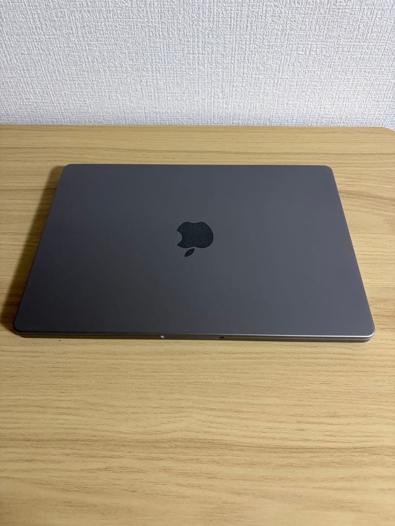 【極美品】MacBookPro14インチ16GB 512GB