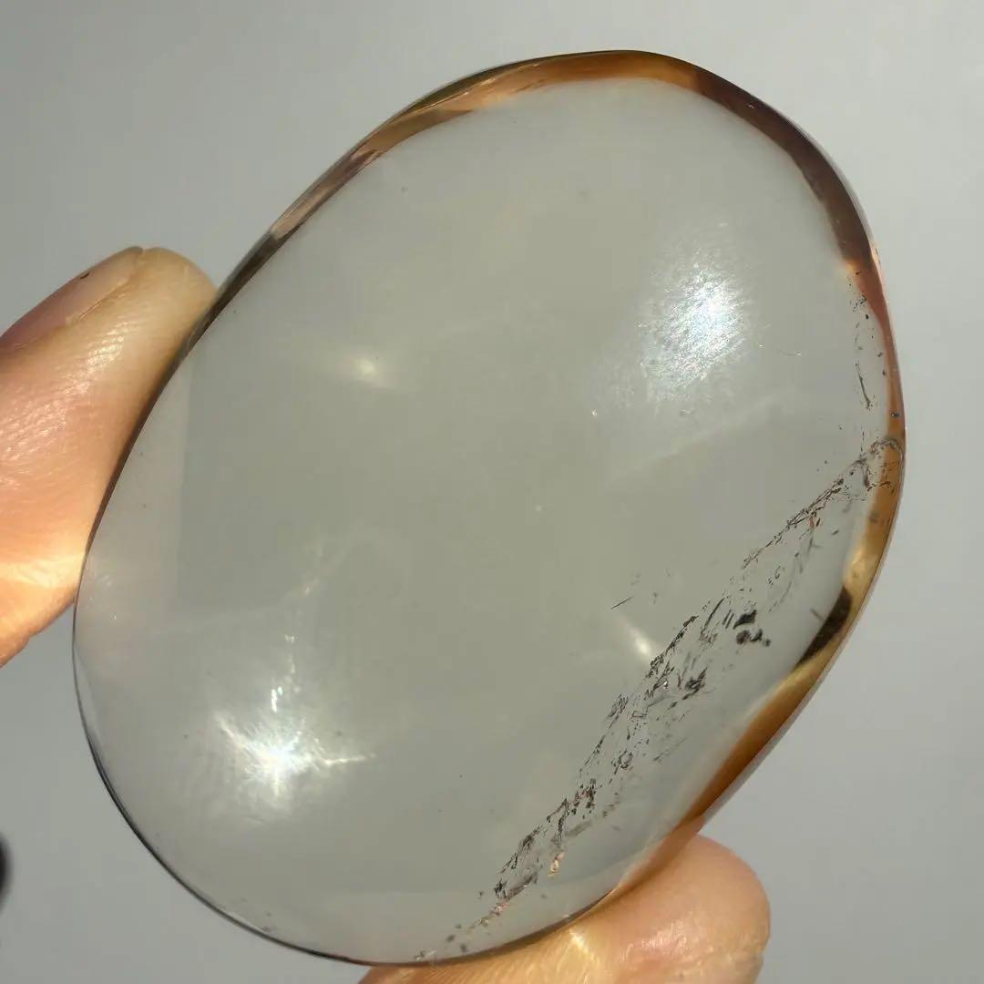 高品質　シトリン　55.6g パーム　透明　非加熱　握り石 　自然石　底面磨き①