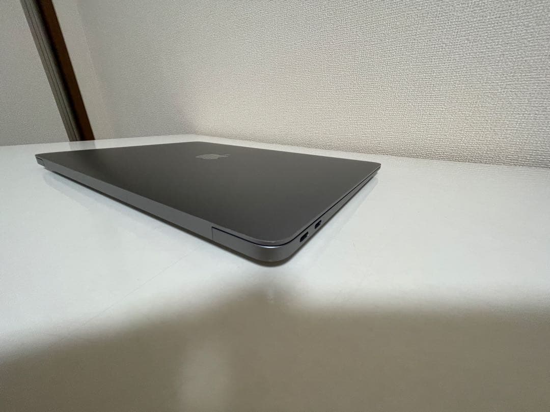 MacBook Air スペースグレー (2020 M1) 16GB/256GB