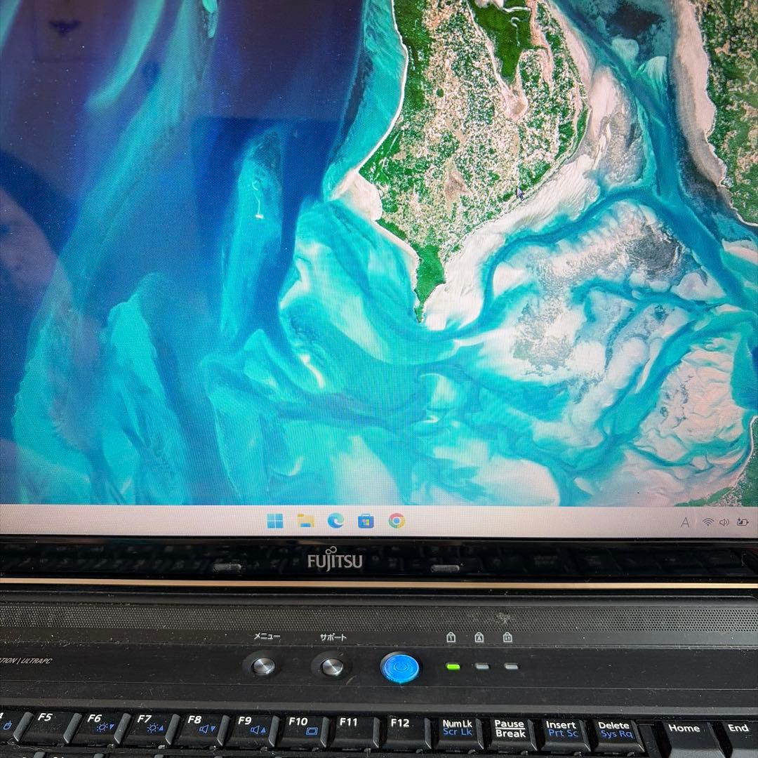 花谷　富士通 LIFEBOOK 赤色 ノートPC