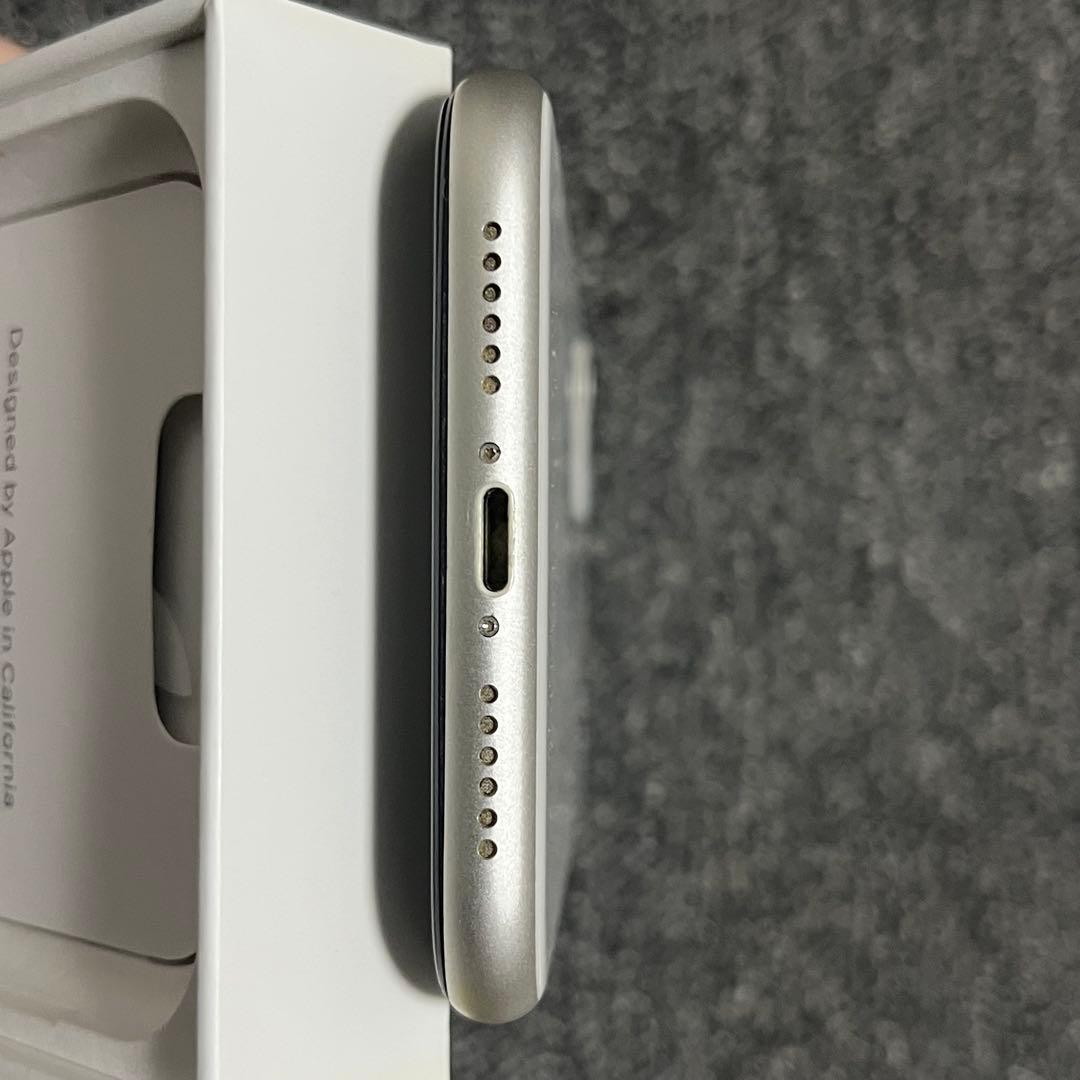 Apple iPhone 11 ホワイト 本体　128GB 訳あり