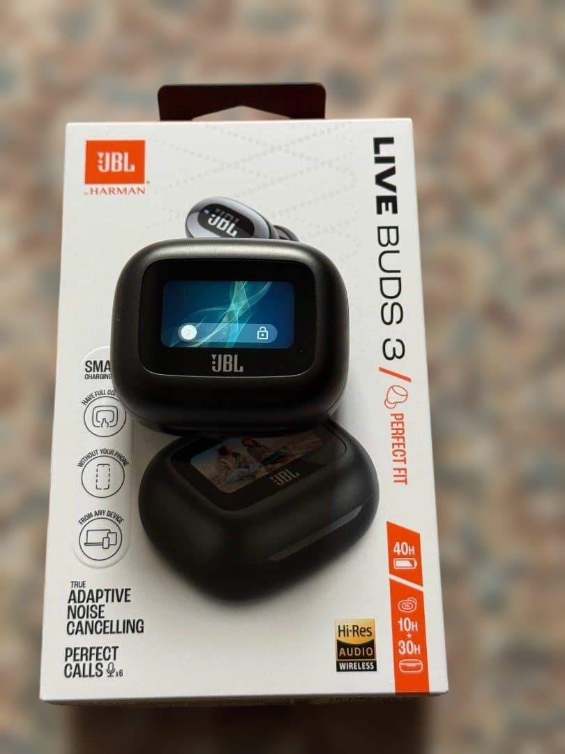 JBL ワイヤレスイヤホン LIVE BUDS3（ブラック）オマケ付き