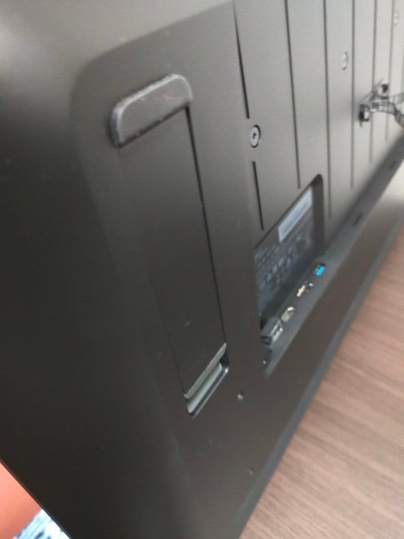 最終値引きwacom cintig pro24 ペンモデル　ワコム液晶タブレット