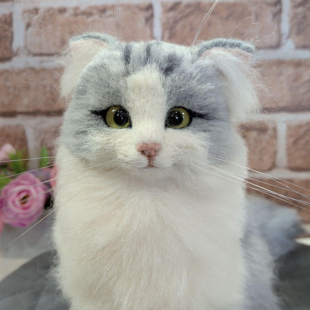 羊毛フェルトハンドメイド 長毛猫のぬいぐるみ
