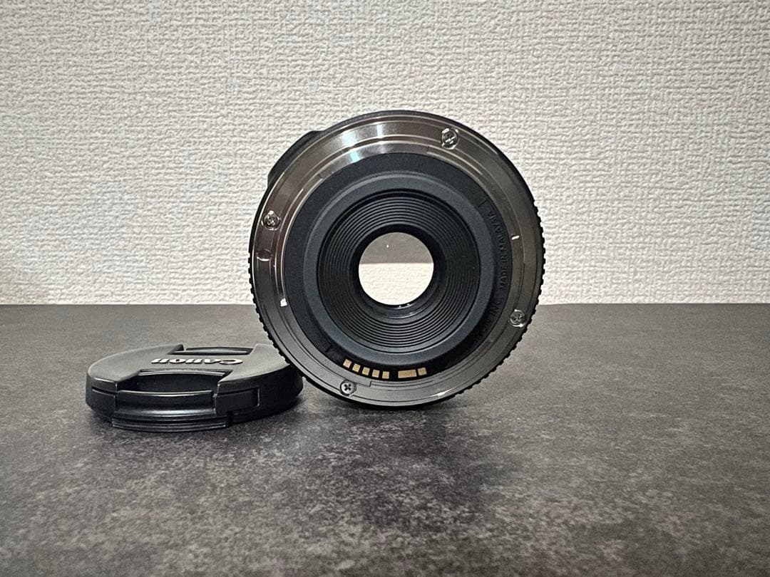 CANON EOE Kiss7 ボディ　単焦点レンズEF-S セット売り　美品