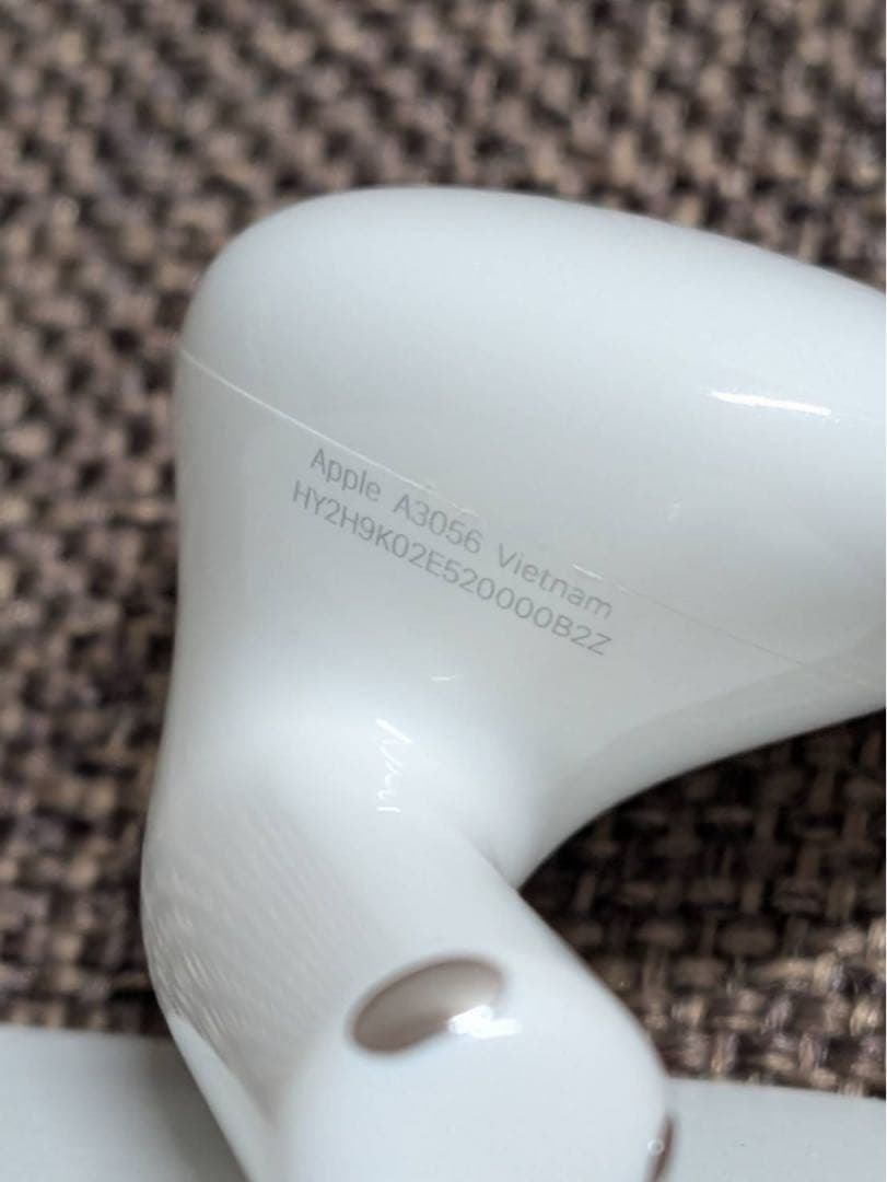 Apple AirPods 4世代 片耳 L 片方 左耳 734