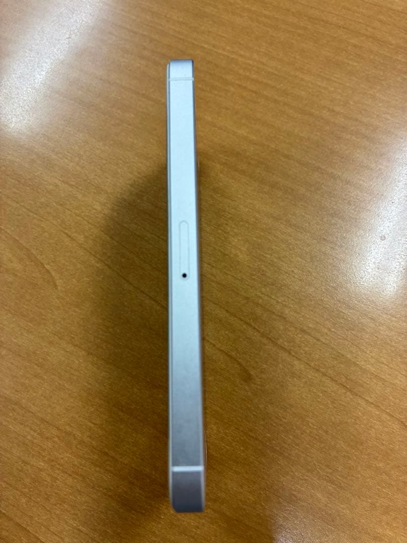 美品　iPhone SE 第1世代128GB シルバー