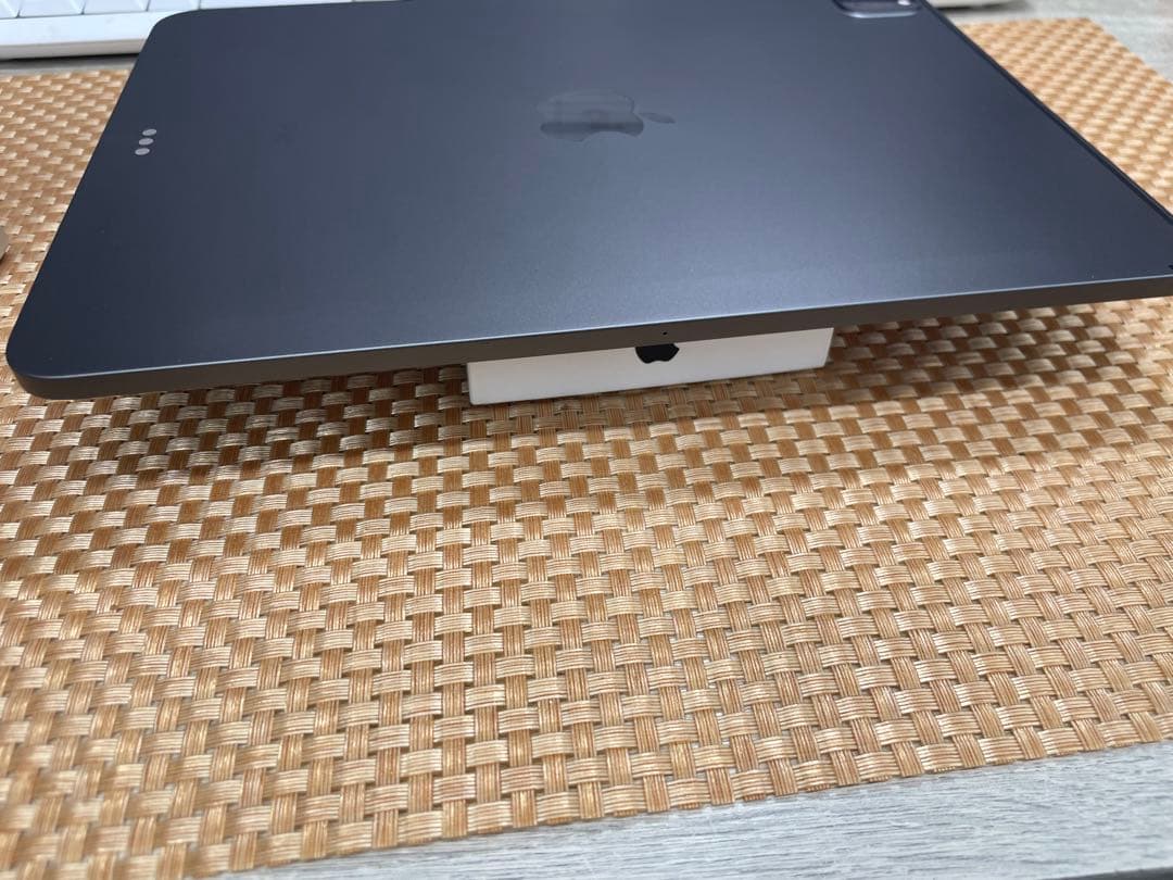 iPad Pro 11 第3世代 128 GB スペースグレイSIMフリー
