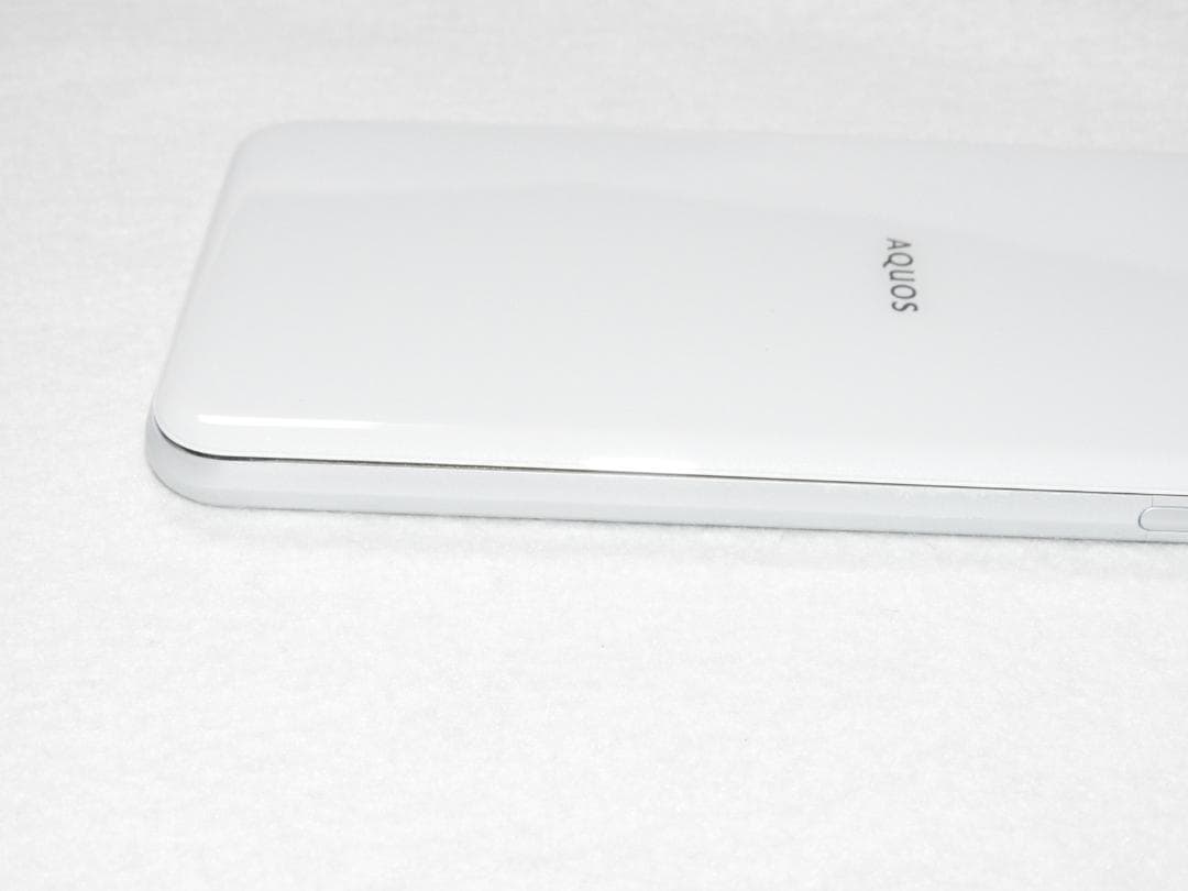 SHARP AQUOS sense3 plus 901SH SIMフリー 難あり