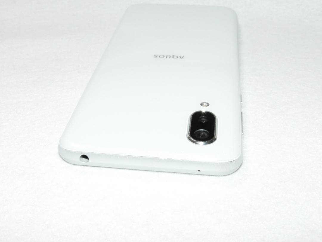 SHARP AQUOS sense3 plus 901SH SIMフリー 難あり