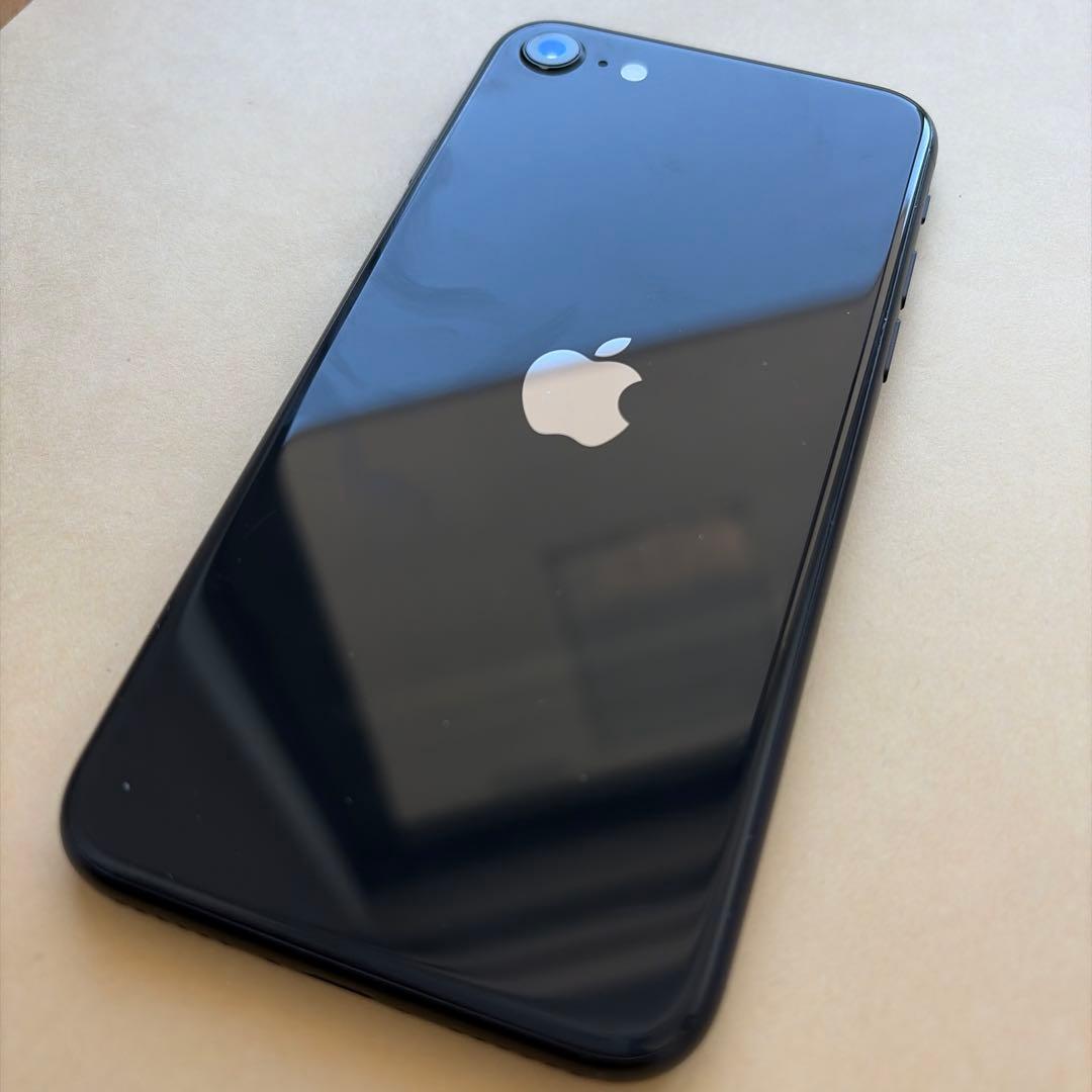 iPhonese2 simフリー　第二世代　美品　64gb ブラック　A-213
