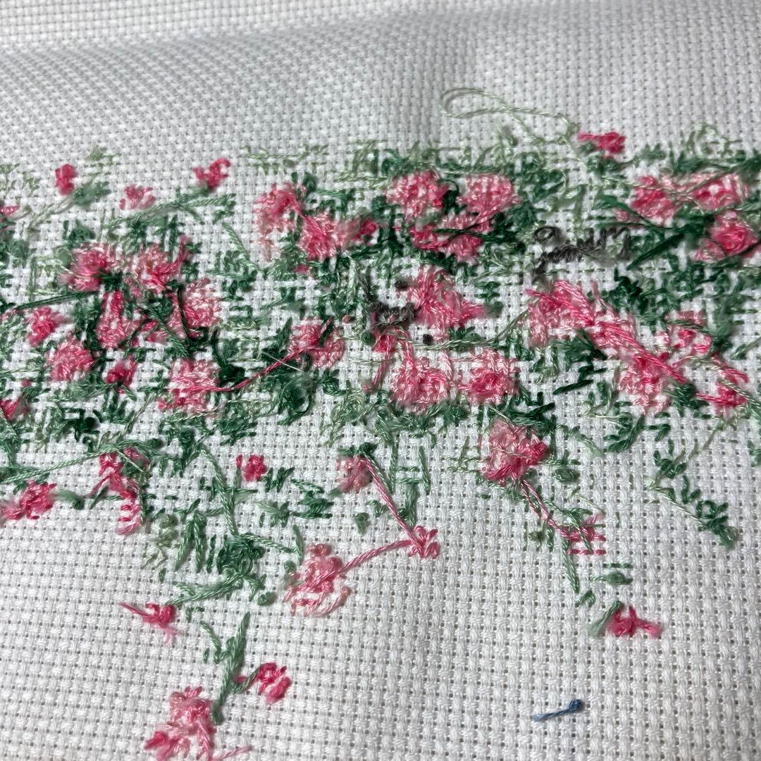 クロスステッチ　刺繍アート作品 城と花の風景