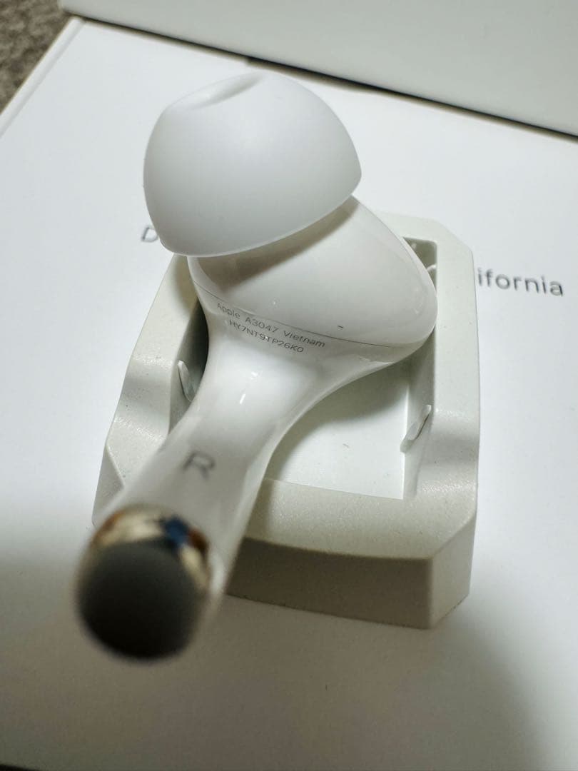 AirPodsPro 第二世代 USB-C イヤホン　片側　右耳　R側　78