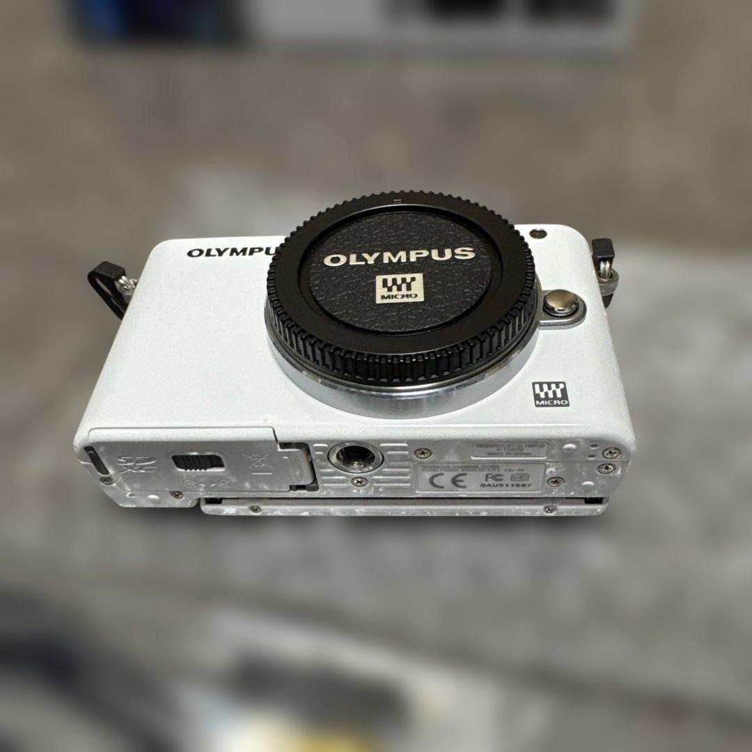 美品　OLYMPUS ミラーレス一眼 ホワイト E-PL3