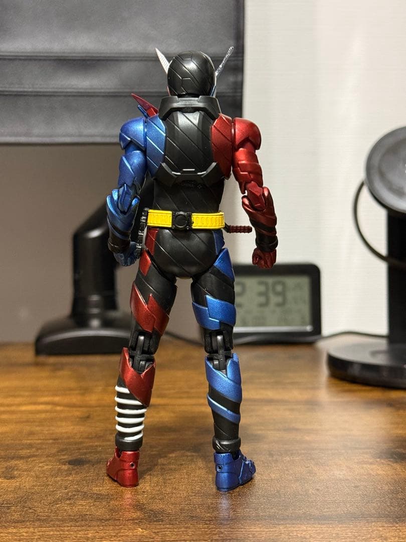 S.H.Figuarts 仮面ライダービルド 仮面ライダークローズ