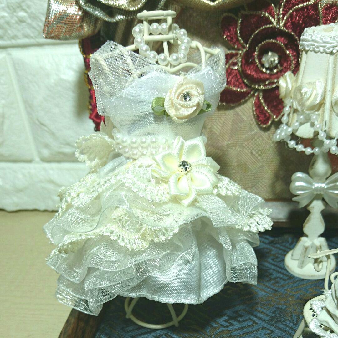 ミランダ母さん  フォトフレーム ドールハウス風アレンジ① ミニドレス