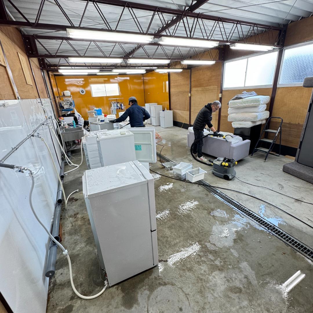 東京23区送料無料　美品ニトリ2人掛けソファー緑色オットマン付き　洗浄/除菌済み