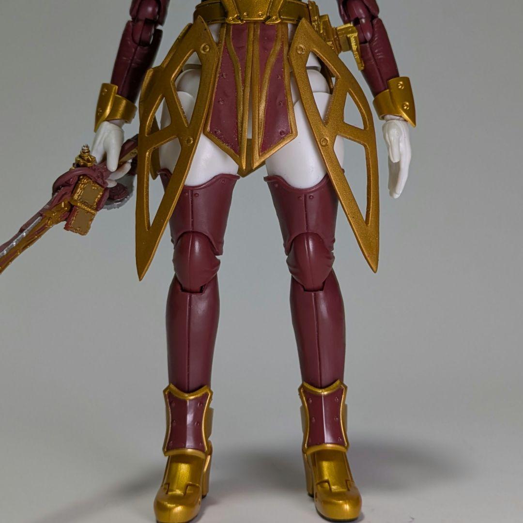 仮面ライダーサーベラ　フィギュアーツ