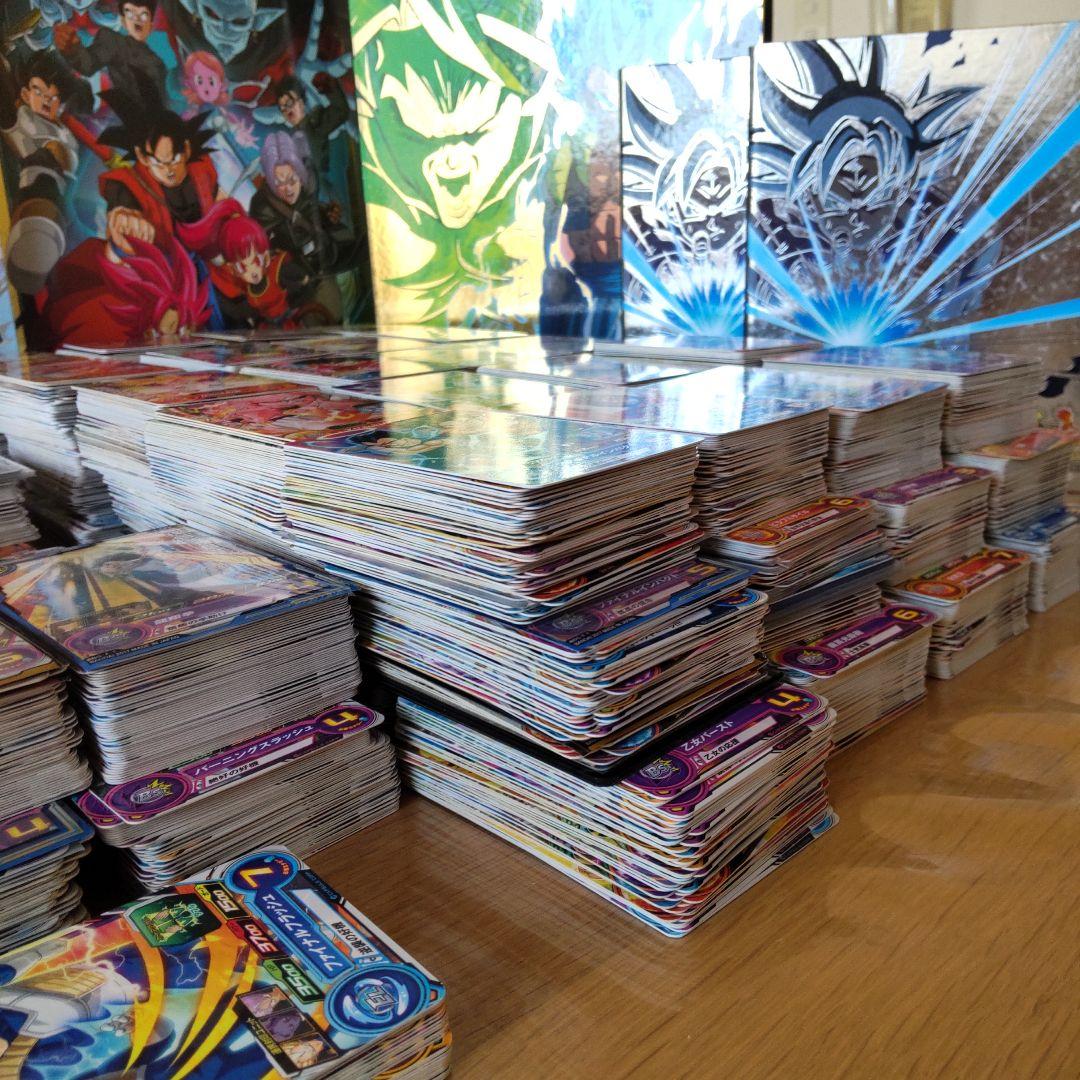 ドラゴンボールヒーローズカードまとめ売り、４０００枚以上バインダーとセット
