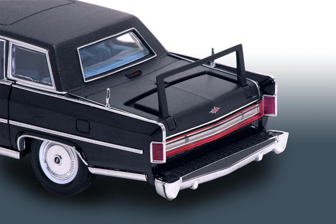 ミニカー 1972 Lincoln Continental Reagan Car 1:24