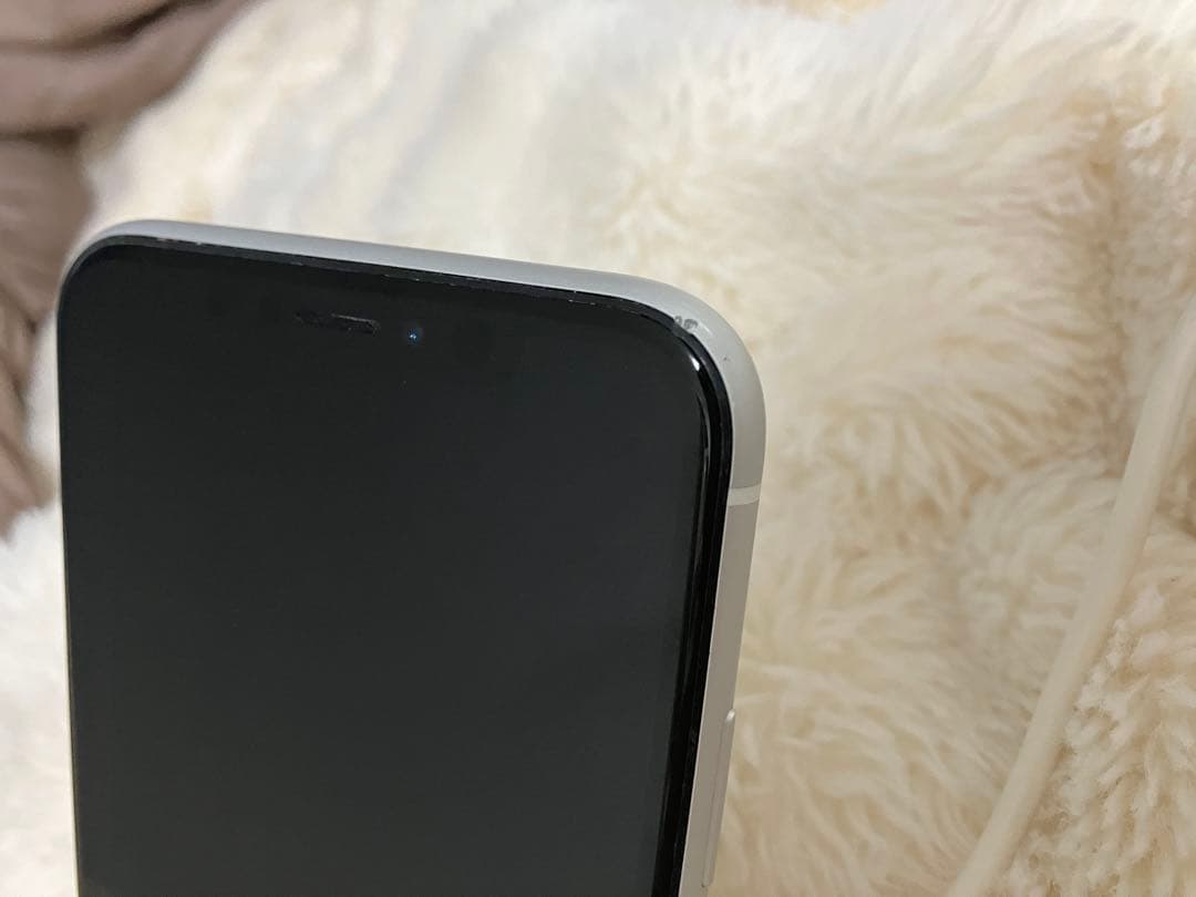 背面割れApple iPhone 10R 本体 64GB