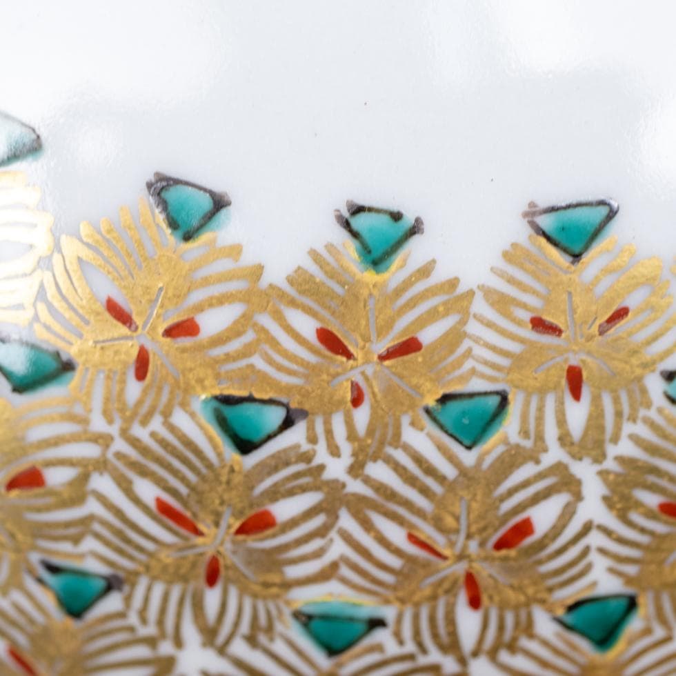 北出星光 色絵金襴手 瑞花文 飾壷 共箱