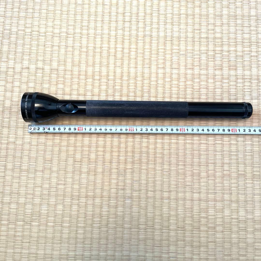 漢はやっぱりマグライト！防災・防犯用に。メイドインＵＳＡ、予備電球など付属品多数