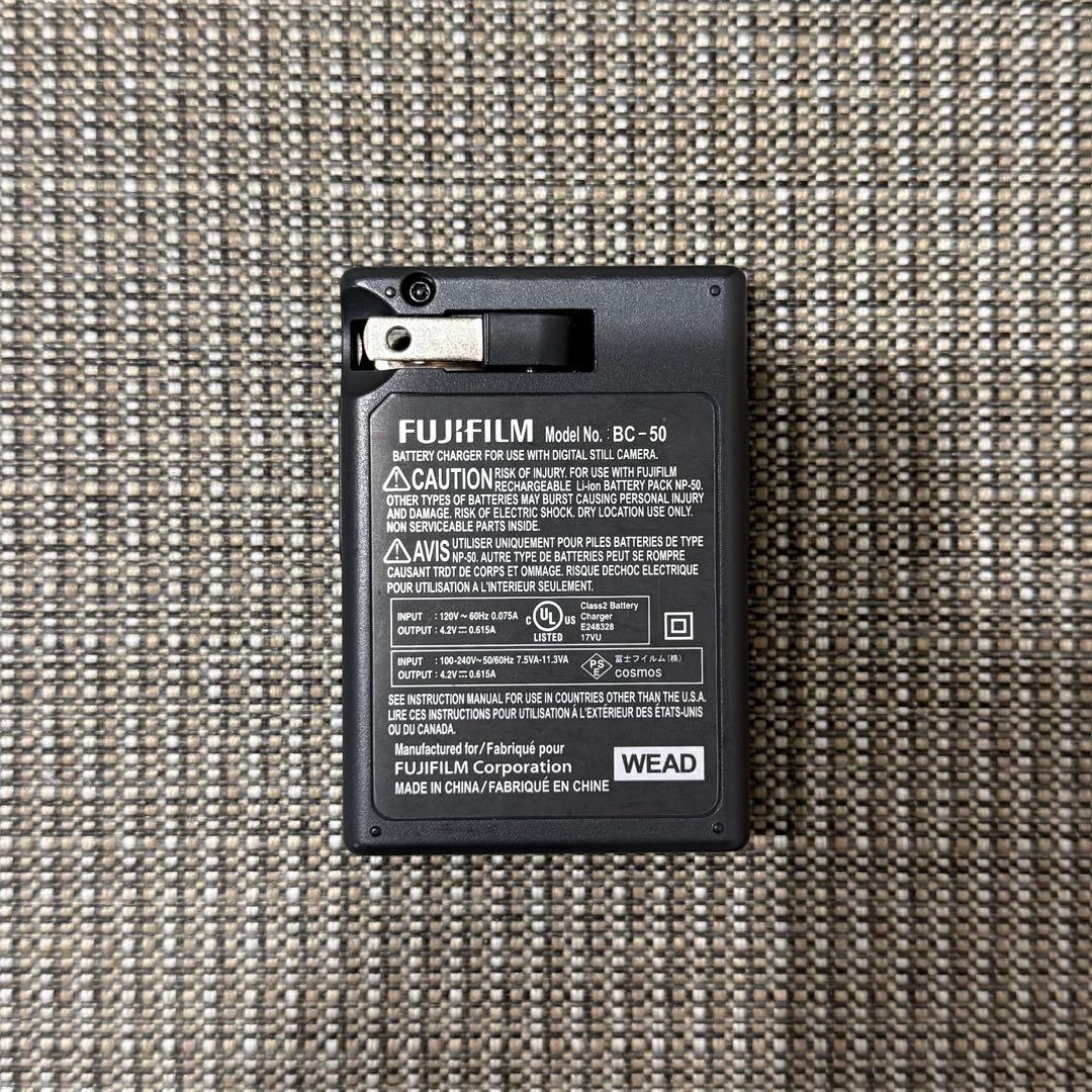 【中古デジカメ】FUJIFILM FinePix F100fd 1200万画素