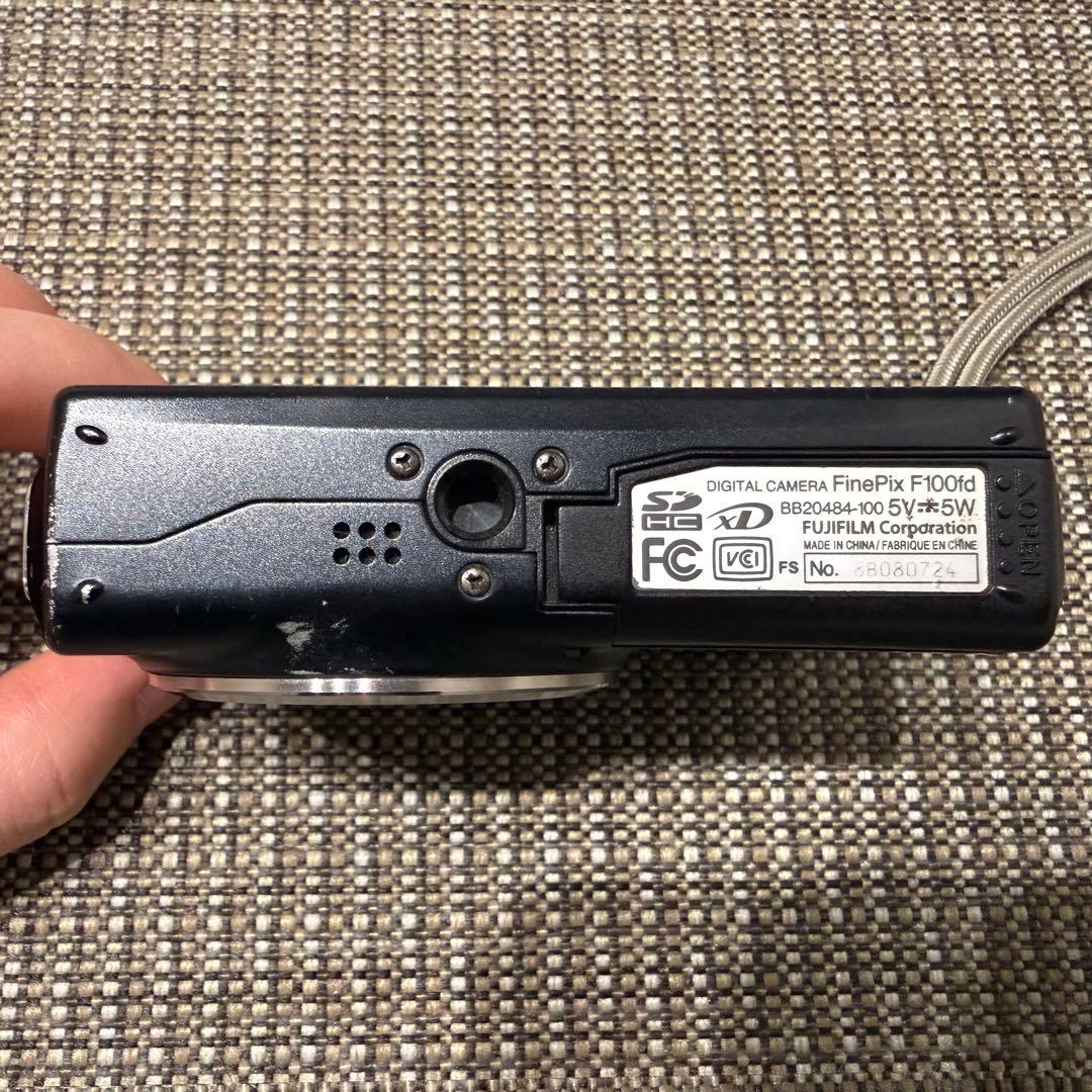 【中古デジカメ】FUJIFILM FinePix F100fd 1200万画素