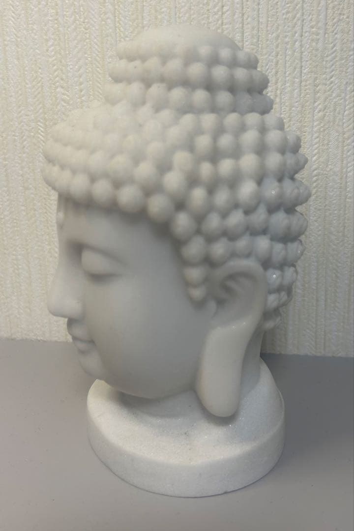 白色仏陀頭部像　インテリア置物　風水開運　古美術、旧家蔵出し、縁起物、お守り