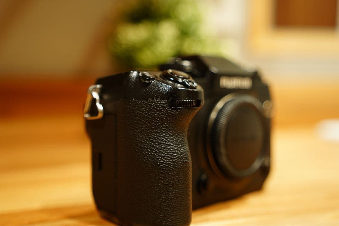 FUJIFILM X-H1 and単焦点レンズ35mm25mm2本付き