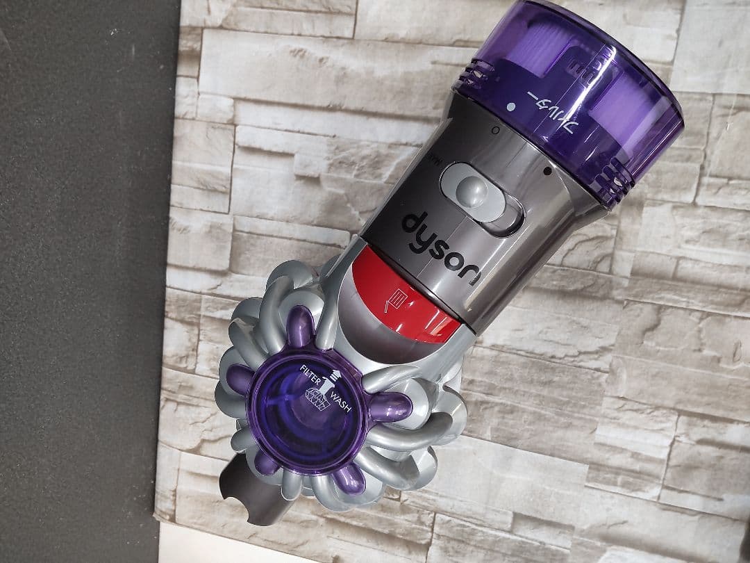 ●8/0226k01 dyson SV25 コードレスクリーナー