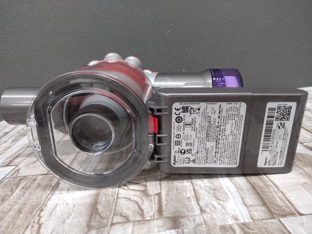 ●8/0226k01 dyson SV25 コードレスクリーナー