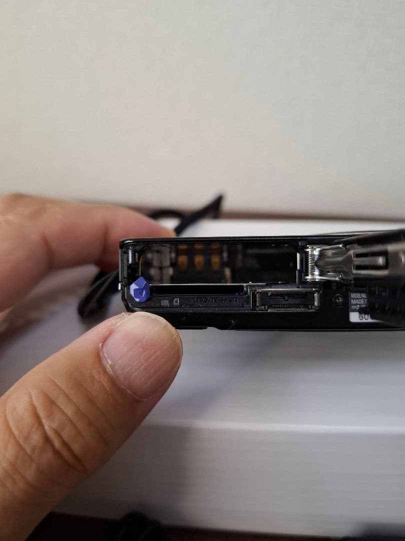 SONY Cyber-shot 　DSC-WX1 Gレンズ搭載