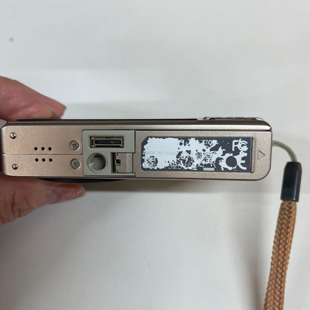 CASIO EXILIM EX-Z700 デジタル カメラ 11＊82